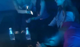 酒吧吃瓜爆料是真的吗,真相还是谣言？